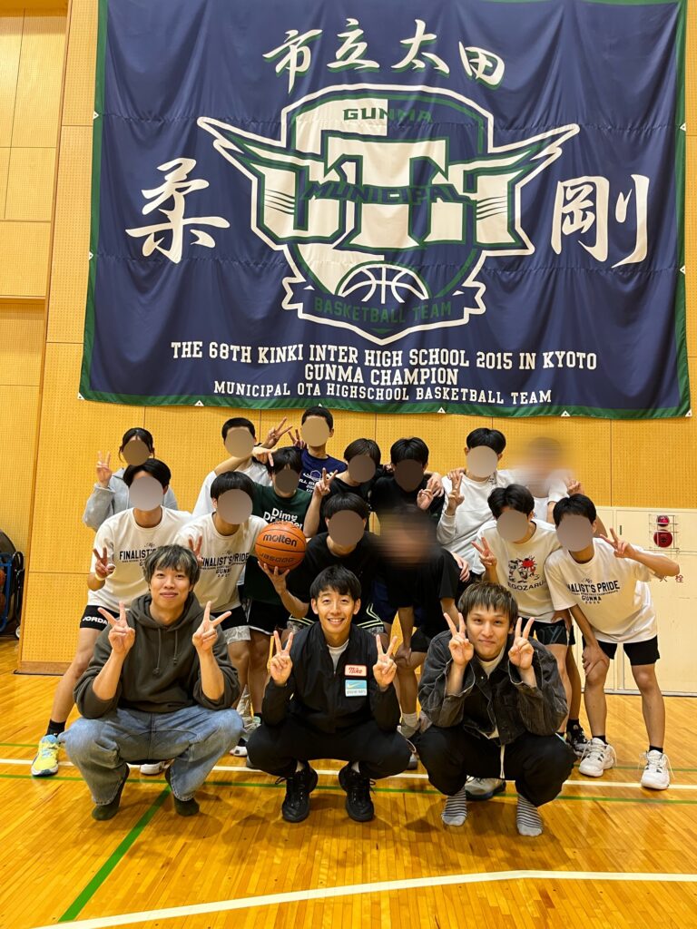 太田市立太田高校バスケットボール部ボディケアの様子